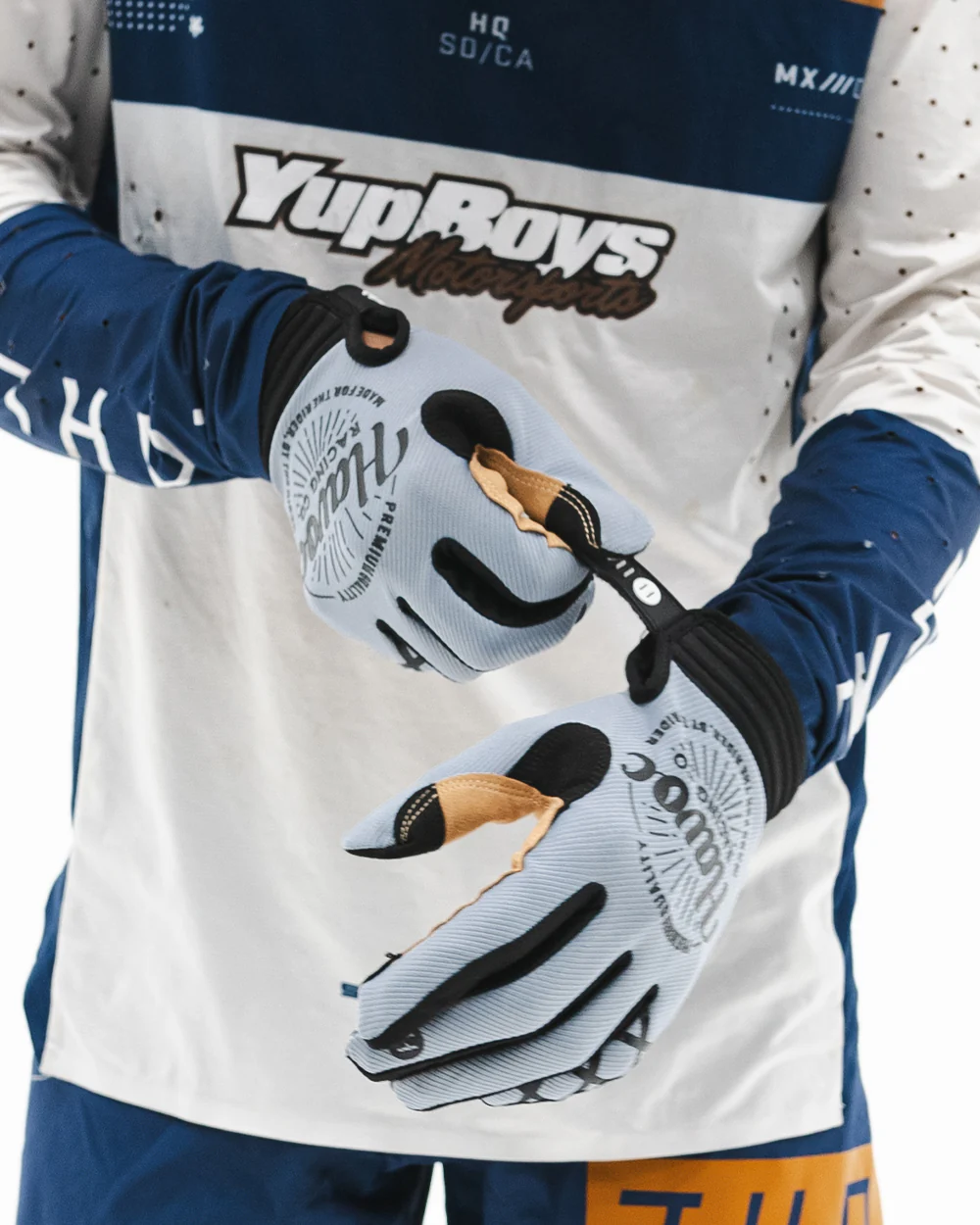 Gray and Black Gloves - Image 4