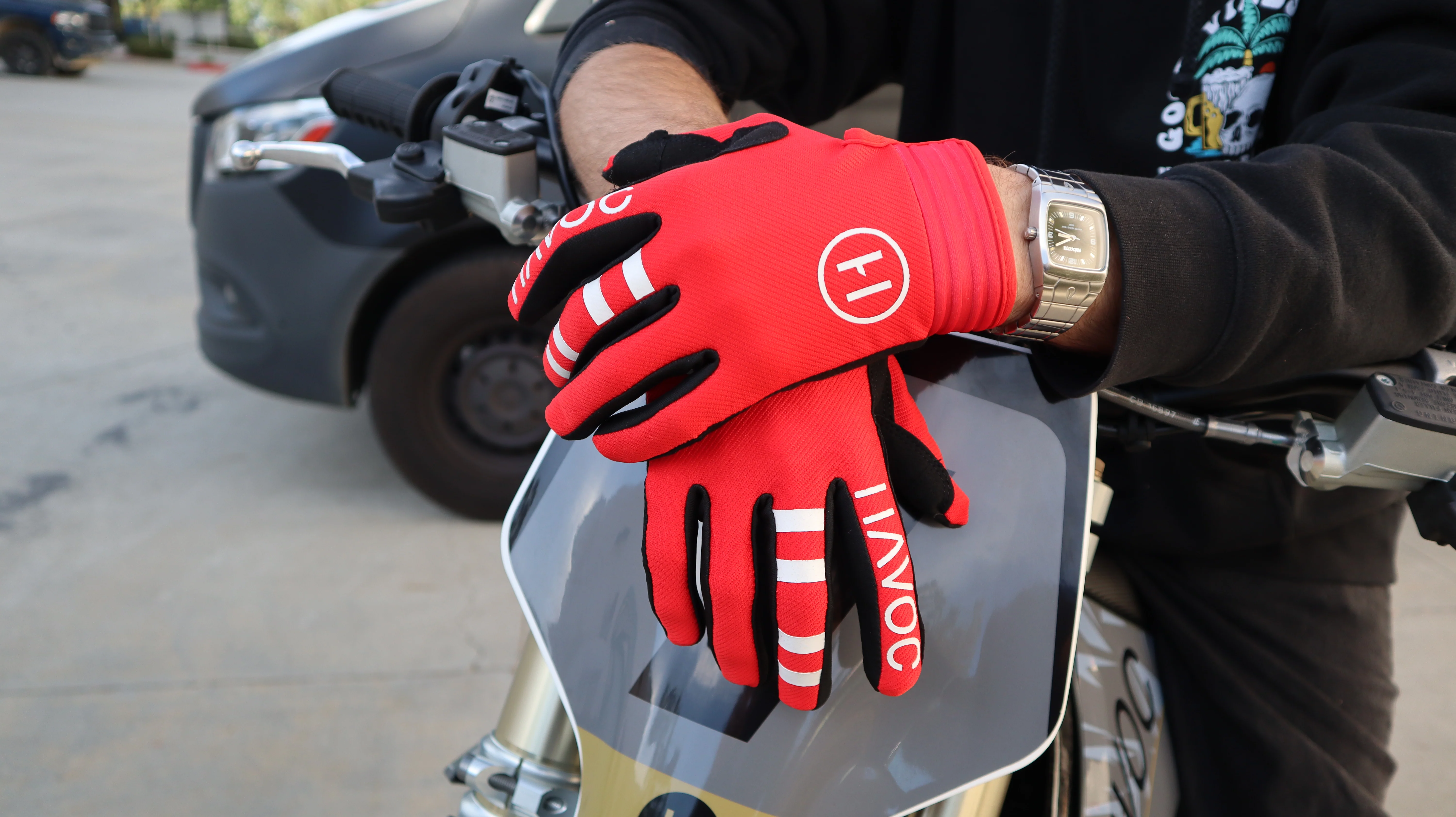 Red Havoc Gloves - Image 3